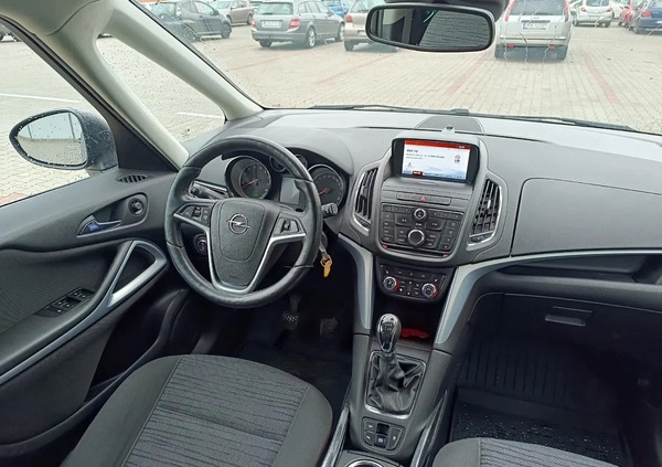 Opel Zafira cena 41900 przebieg: 140175, rok produkcji 2014 z Jaraczewo małe 211
